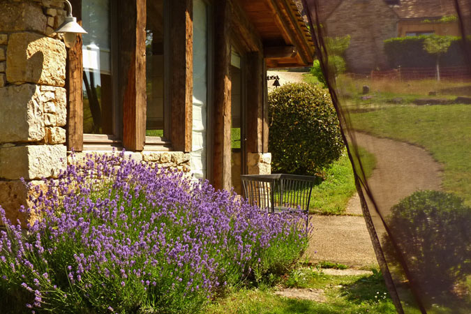 Stein und Glas im Ferienhaus Schäferhütte in Sarlat, Südfrankreich